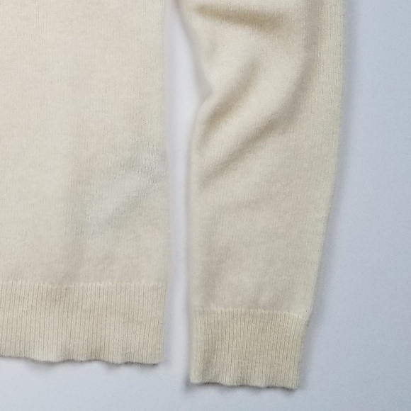 Lord & Taylor Cashmere Sweater - Picture 6 of 9